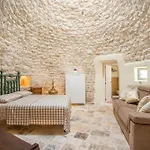 Helloapulia Trulli Flora - Charming Trulli With Private Pool And Garden