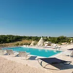 Helloapulia Trulli Flora - Charming Trulli With Private Pool And Garden Villa *