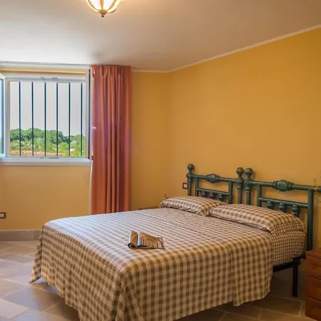 Helloapulia Trulli Flora - Charming Trulli With Private Pool And Garden *