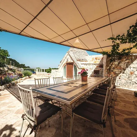Helloapulia Trulli Flora - Charming Trulli With Private Pool And Garden Villa *