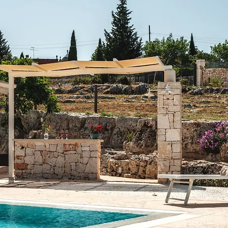 Helloapulia Trulli Flora - Charming Trulli With Private Pool And Garden
