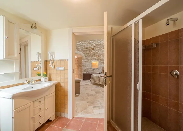 فيلة Helloapulia Trulli Flora - Charming Trulli With Private Pool And Garden نوتشي