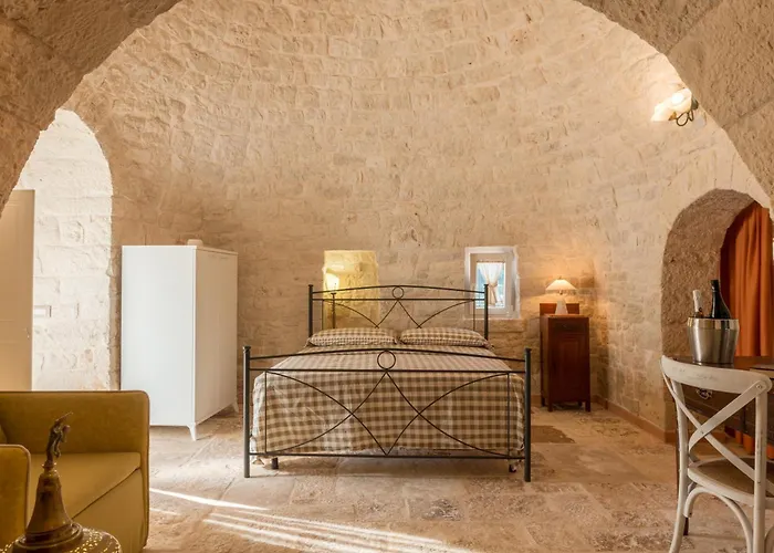 فيلة Helloapulia Trulli Flora - Charming Trulli With Private Pool And Garden *