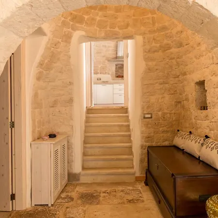 Helloapulia Trulli Flora - Charming Trulli With Private Pool And Garden
