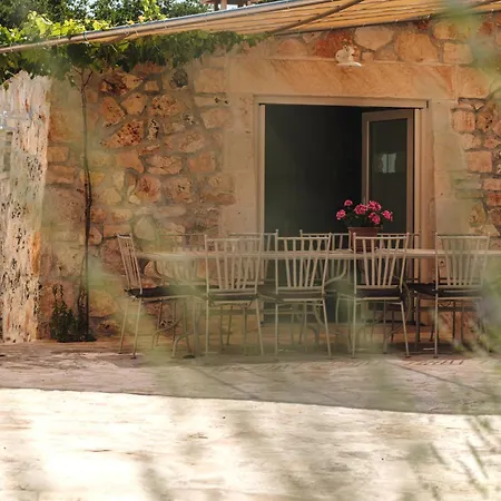 Villa Helloapulia Trulli Flora - Charming Trulli With Private Pool And Garden *