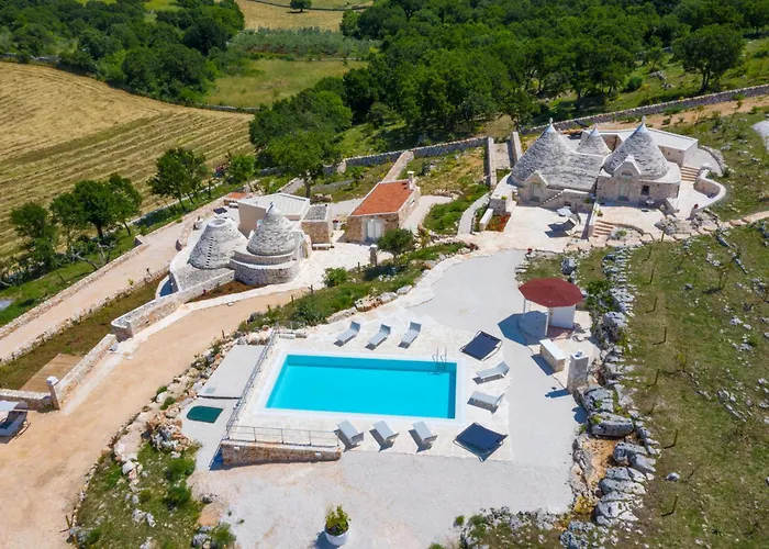 Helloapulia Trulli Flora - Charming Trulli With Private Pool And Garden Villa *