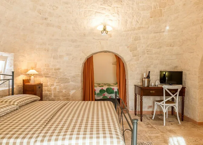 Helloapulia Trulli Flora - Charming Trulli With Private Pool And Garden