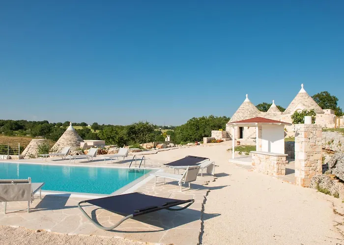 Helloapulia Trulli Flora - Charming Trulli With Private Pool And Garden Villa *