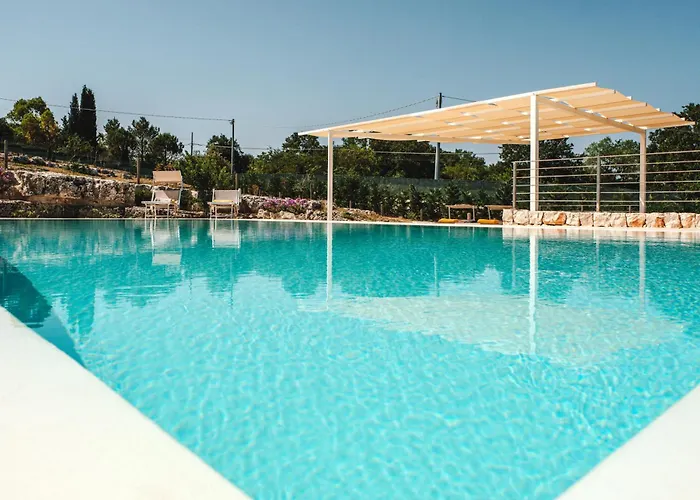 Helloapulia Trulli Flora - Charming Trulli With Private Pool And Garden